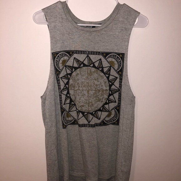 ⭐️Light Grey Graphic Tank - Picture 1 of 3